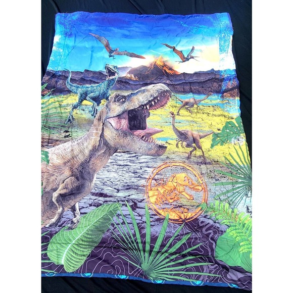 Jurassic World Twin Reversible Comforter Blanket - Picture 4 of 5